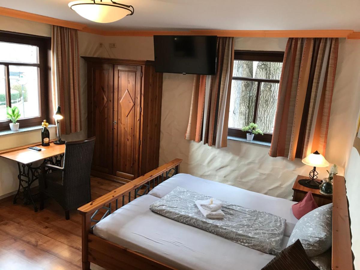 Landhotel Lindenhof Grevenbroich Eksteriør bilde
